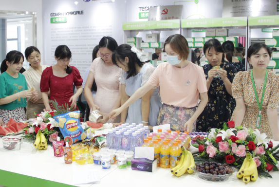 上成員工生日會丨美好時光，你我同行！