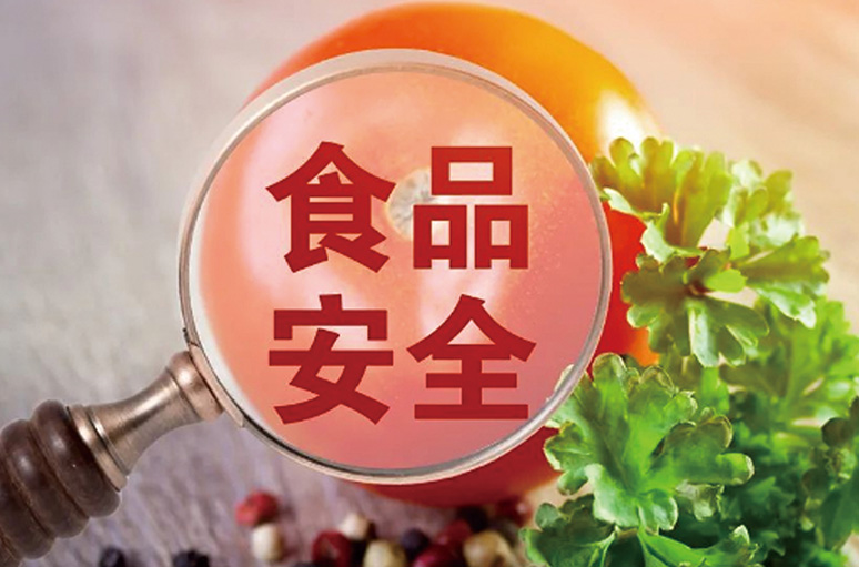 剛曝“鼠頭鴨脖”后，又現(xiàn)絕味鴨脖中的“手套”